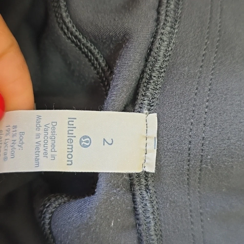 Lululemon Rejuvenate Crop *18